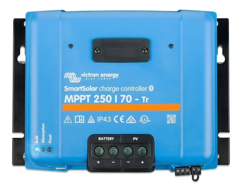 SmartSolar MPPT 250/70 charge controller for efficient solar energy management.