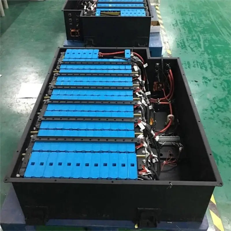 288V 100AH Lithium Electric Car Battery box showcasing efficient battery system solution.