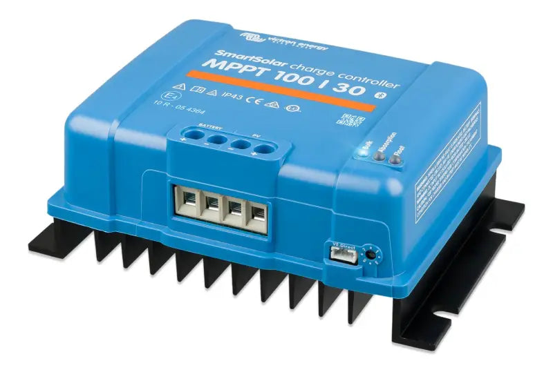 SmartSolar MPPT 100/50 switch for efficient power control.